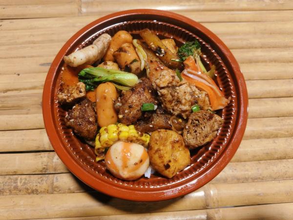 หม่าล่าเซียงกัวราดข้าว